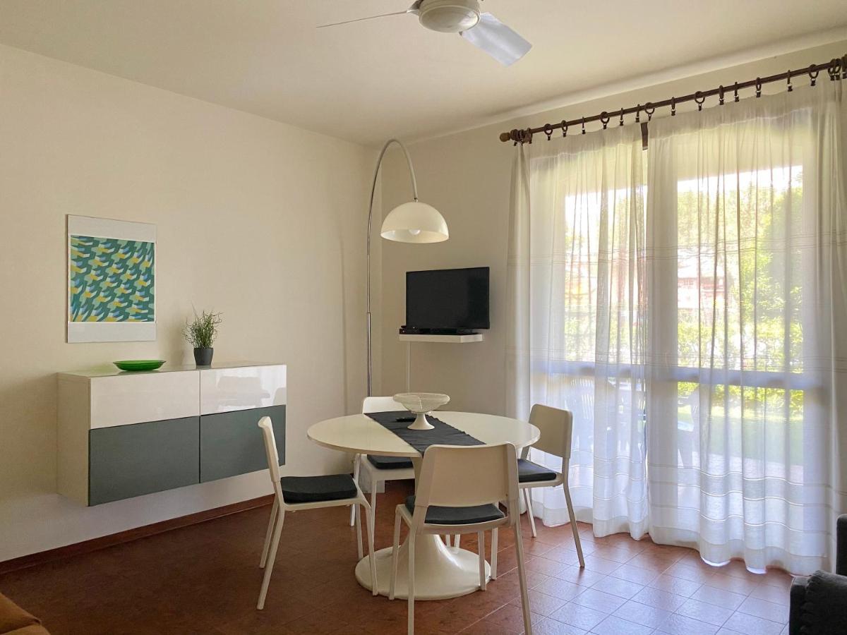 Jolly Apartments Сирмионе Экстерьер фото