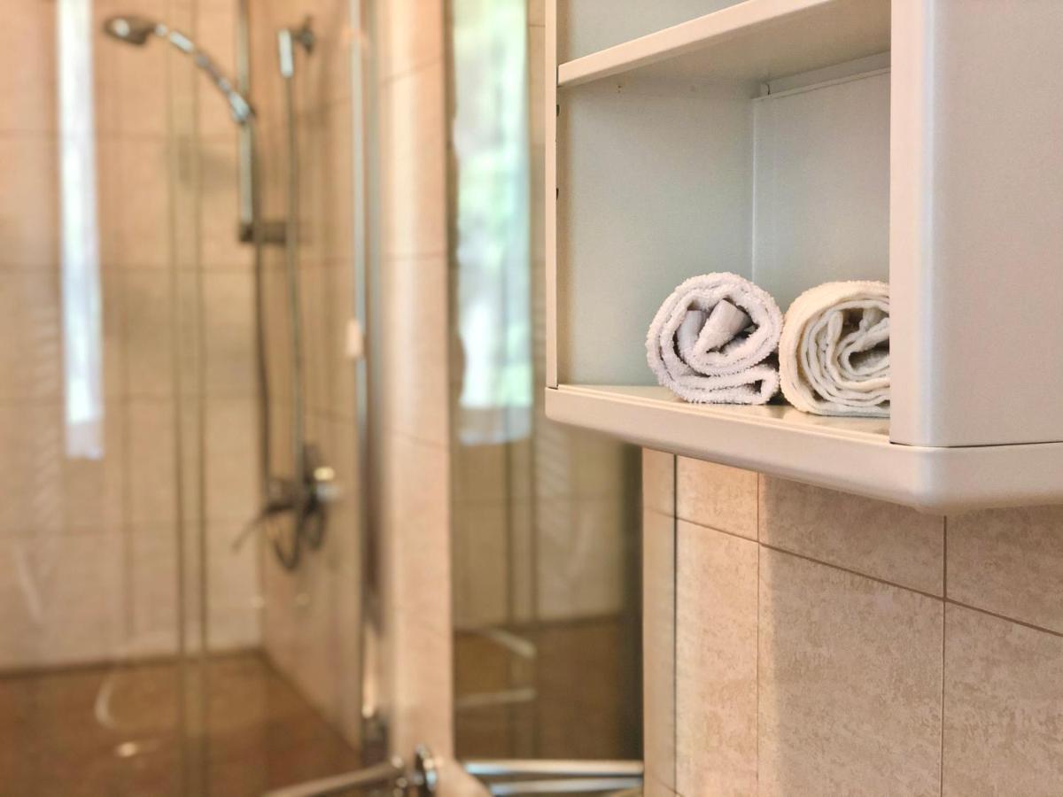 Jolly Apartments Сирмионе Экстерьер фото