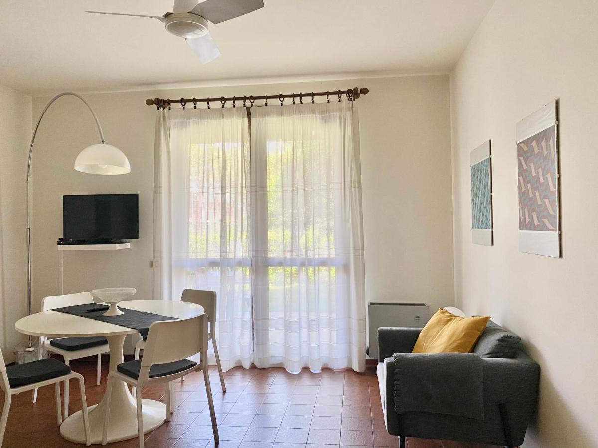 Jolly Apartments Сирмионе Экстерьер фото
