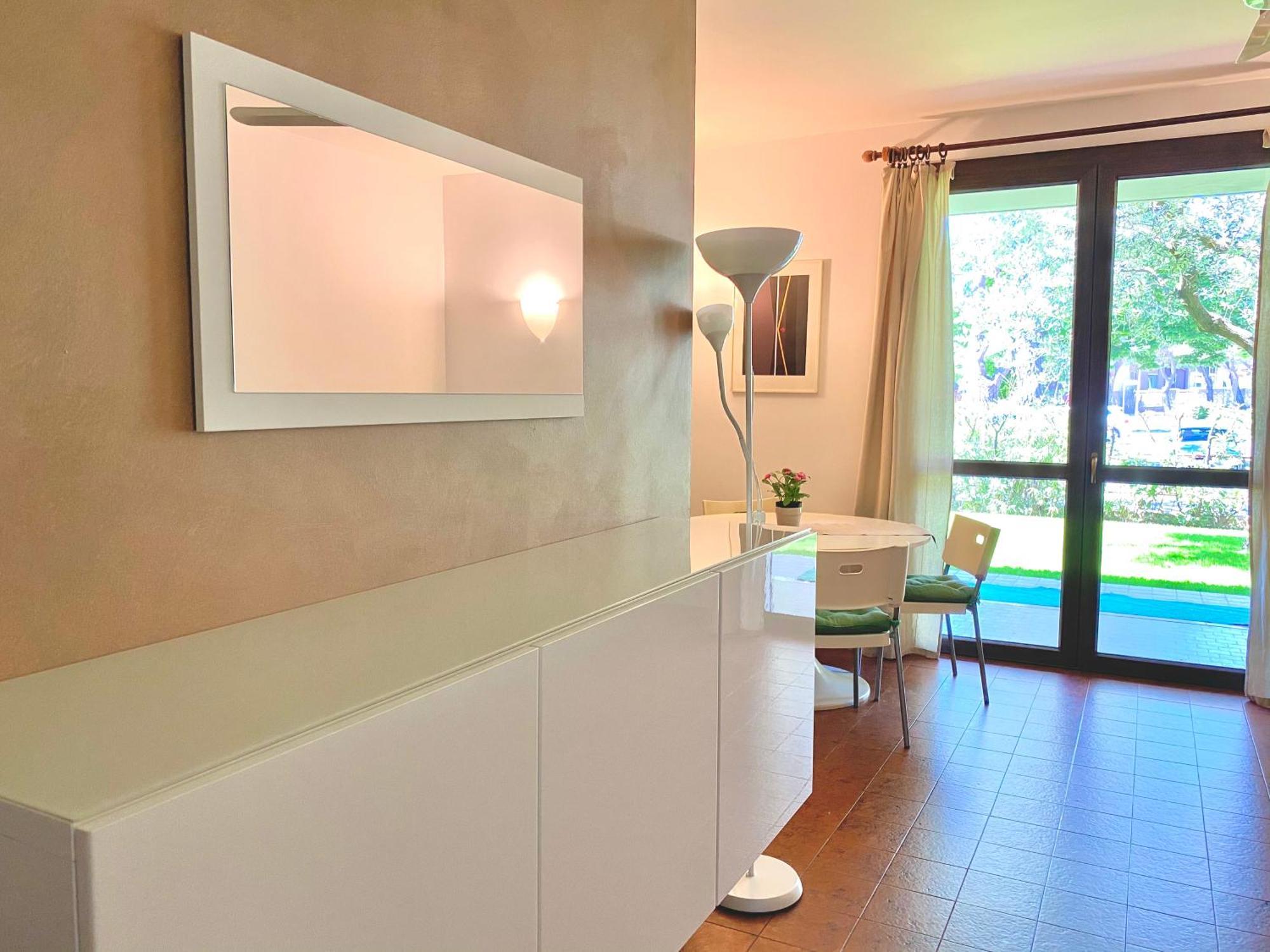Jolly Apartments Сирмионе Экстерьер фото