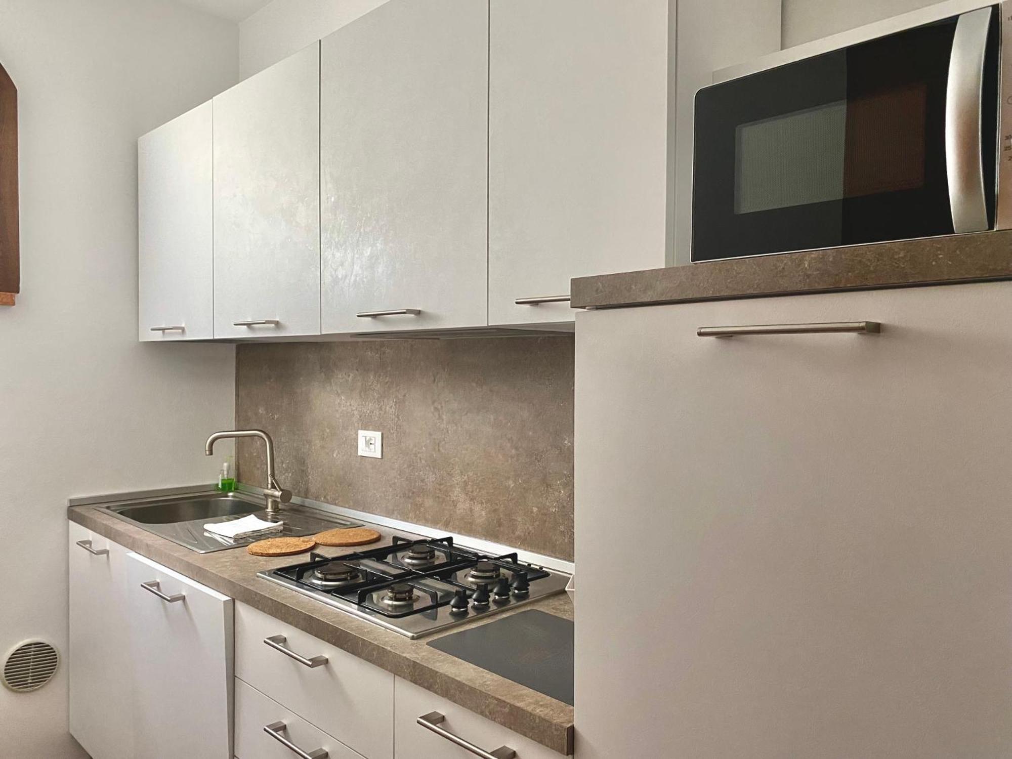 Jolly Apartments Сирмионе Номер фото