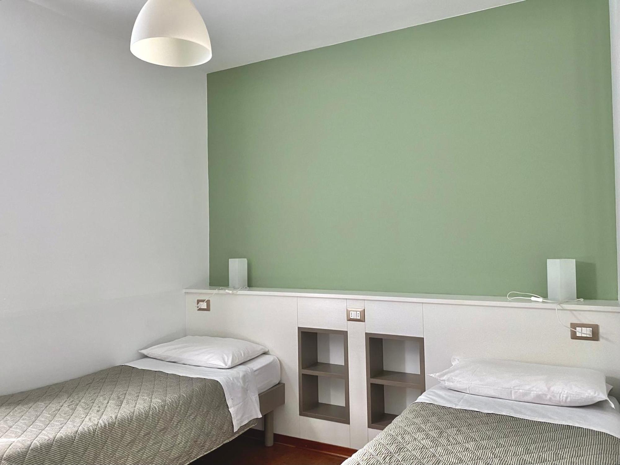 Jolly Apartments Сирмионе Экстерьер фото
